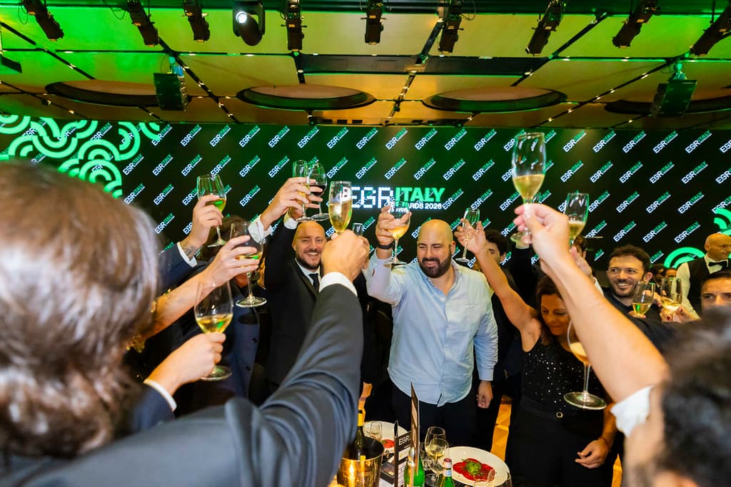 Il team di Hub Affiliations brinda agli EGR Italy Awards 2026